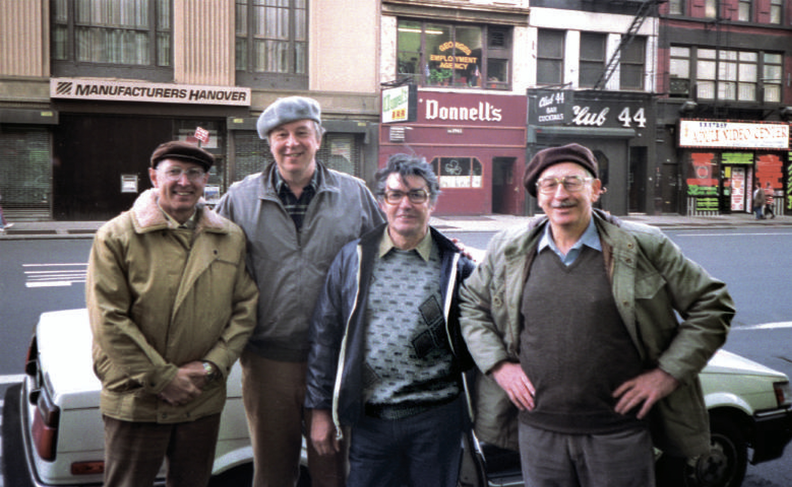 Встреча на Пятой авеню в Нью-Йорке, октябрь 1992 г.  Шубин Ю.Н., Работнов Н.С., Игнатюк А.В., Турчин В.Ф.