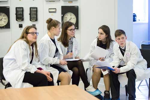 Дебаты по теме «Атомная энергетика «За» и «Против».