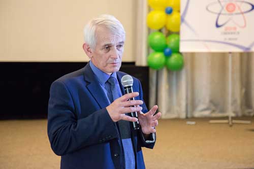 Технологии получения и применения рения-188 обсудили в Обнинске.