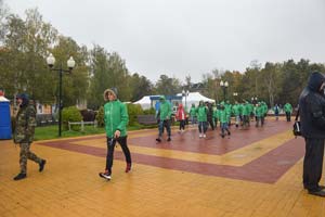 Волонтеры Росатома посадили цветы и деревья в Обнинске.