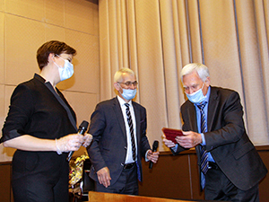 Сотрудникам ГНЦ РФ – ФЭИ вручили отраслевые награды