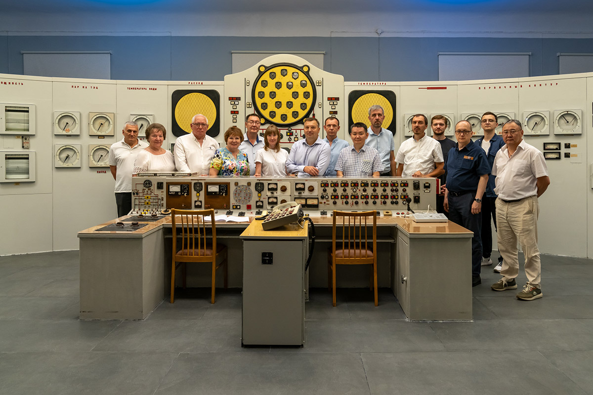 Региональные эксперты посетили Первую в мире АЭС и другие ключевые объекты госкорпорации.