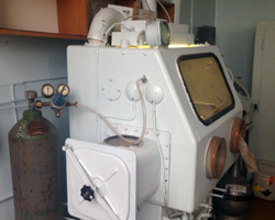 Бокс газовакуумный