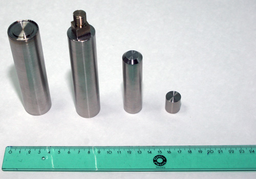 Внешний вид Am-241/Be нейтронных источников. Внешний вид Am-241/Be нейтронных источников.