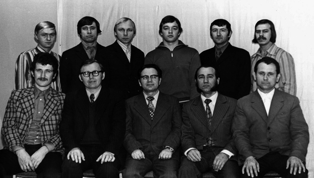 Группа С.А. Морозова с начальником отдела № 16 А.И. Могильнером