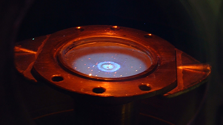 Интенсивные источники нейтронов на базе ускорителей